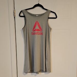 Reebok T Shirt Womens XL gray and pink logo Tank Sleeveless Ladies activewear
